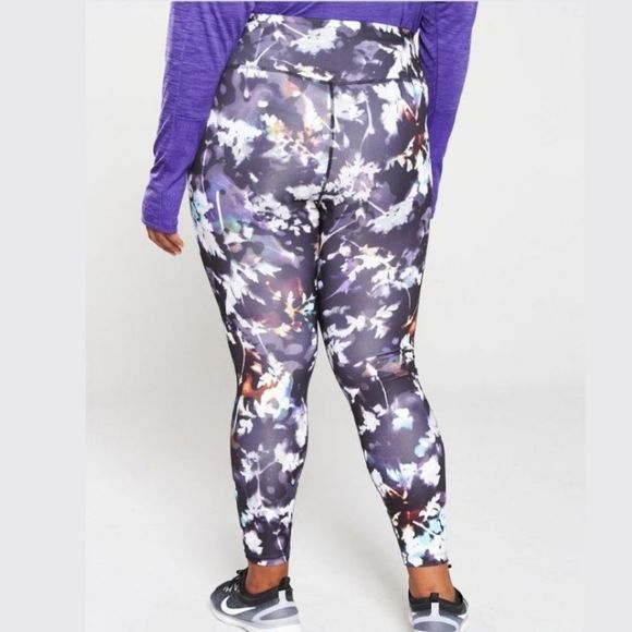 Nike the one Tight fit mid rise full length floral active workout leggings plus - Picture 5 of 9